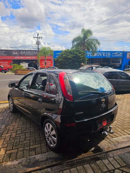 Corsa Hatch Maxx 1.4 (Flex)