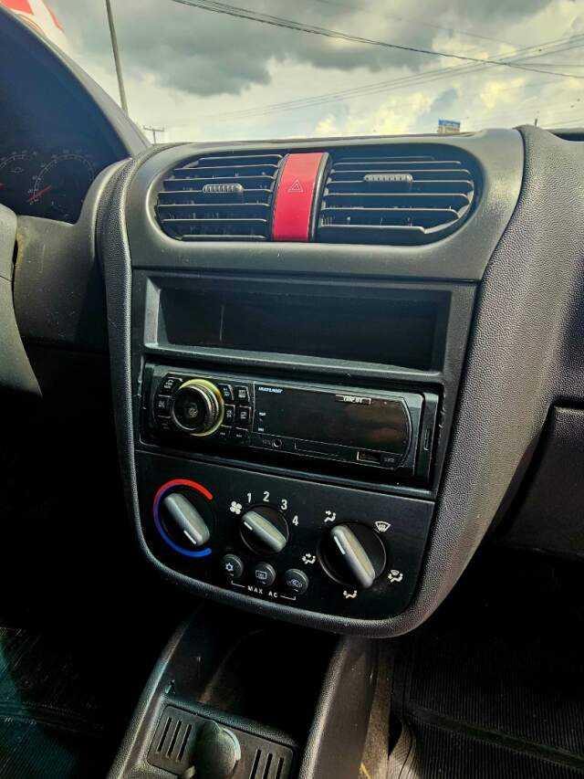 alt=