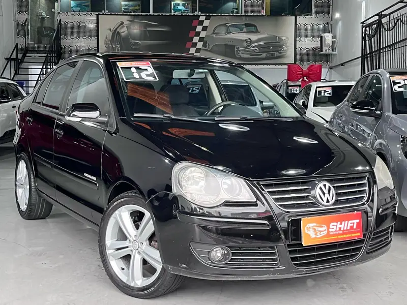 Volkswagen Polo Sedan Comfortline 1.6 8V (Flex)