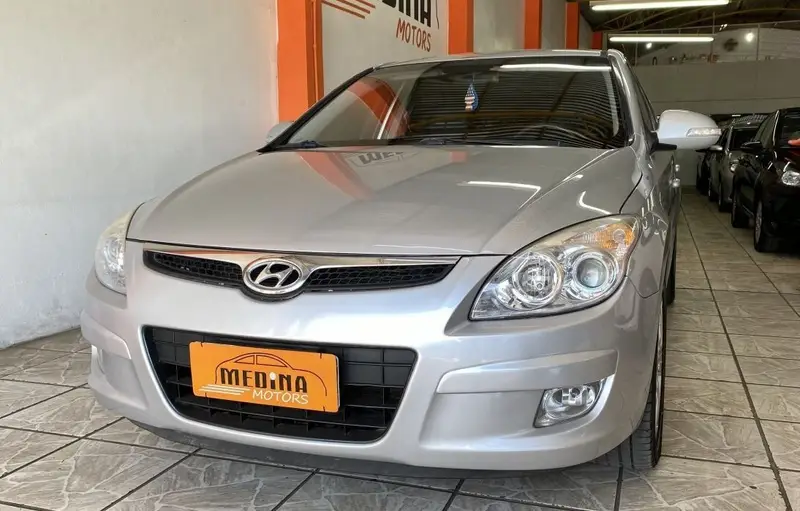 Hyundai i30 2.0 16V (aut)