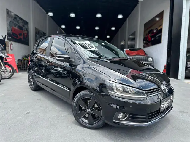 Carro Volkswagen Fox 2018 1.6 16v MSI Highline (Flex)