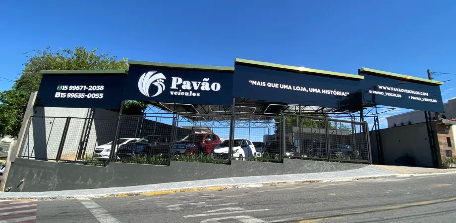 Fachada da loja Pavão Veículos - Salto de Pirapora - SP