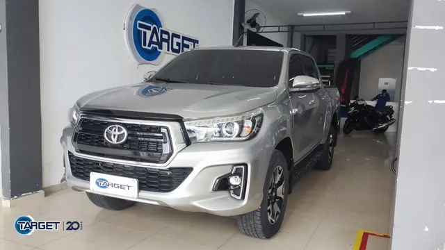 Carro Toyota Hilux Cabine Dupla 2020 Hilux 2.8 TDI SRX CD 4x4 (Aut)