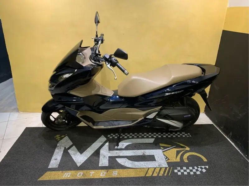Honda PCX 160 DLX ABS