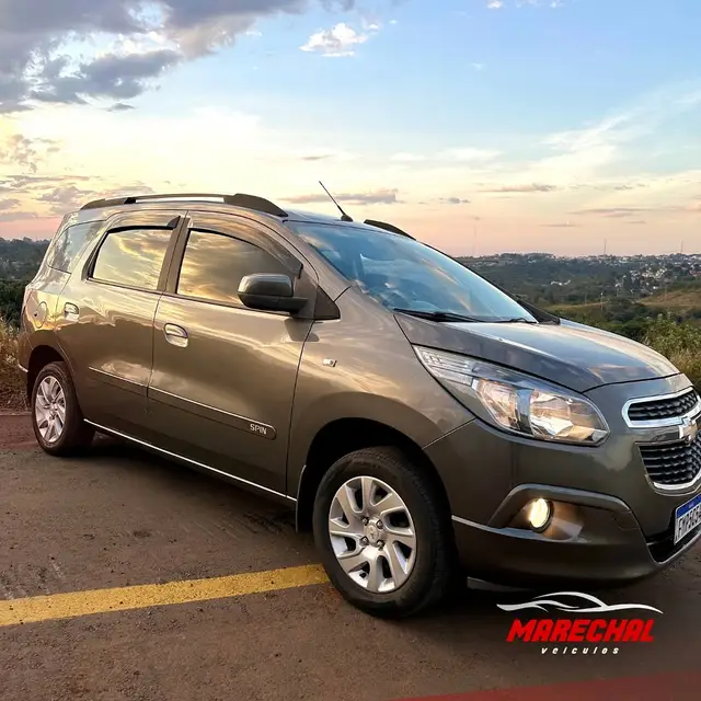 Carro Chevrolet Spin 2014 LTZ 7S 1.8 (Flex) (Aut)