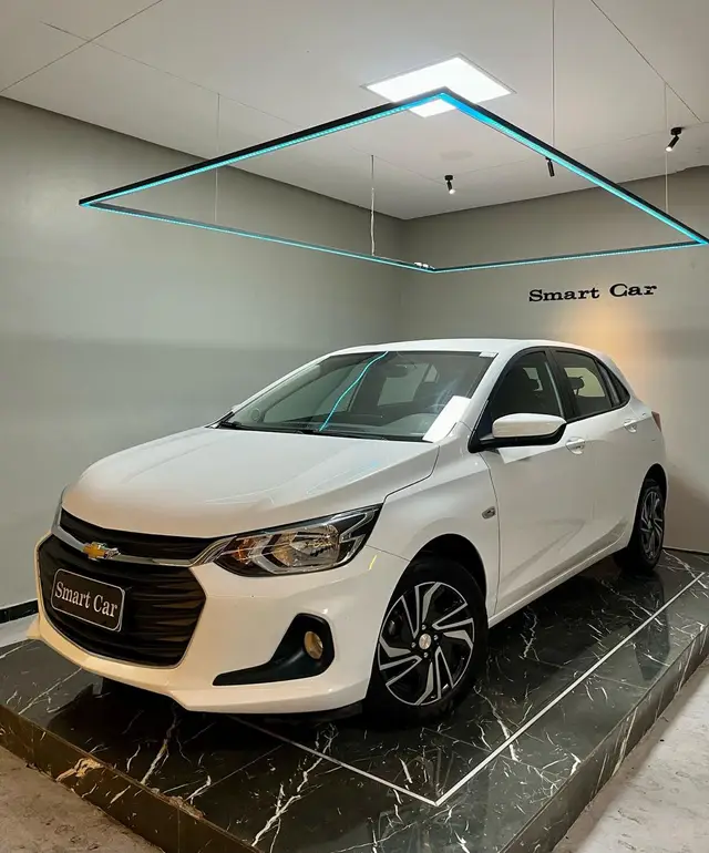 Carro Chevrolet Onix 2024 LT 1.0
