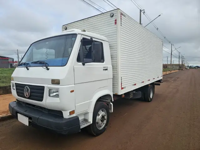 Carro Volkswagen 8.150 2002 Turbo