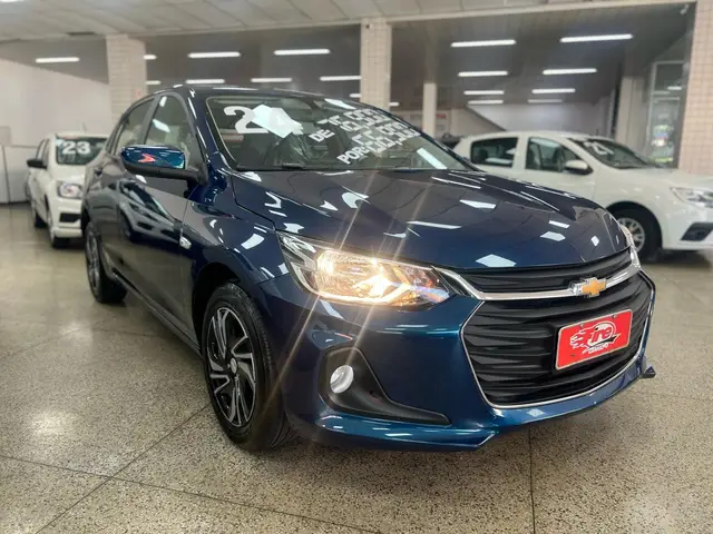 Carro Chevrolet Onix Plus 2024 LT 1.0