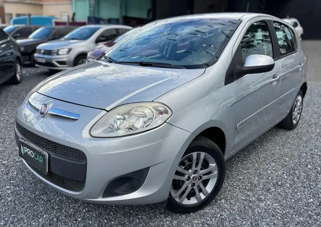 Carro Fiat Palio 2015 Attractive 1.0 Evo (Flex)