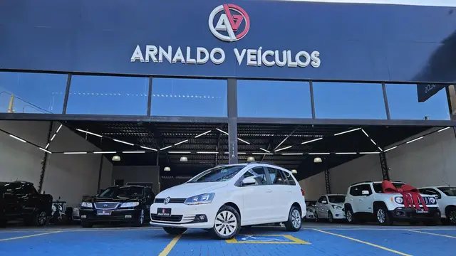 Carro Volkswagen SpaceFox 2018 1.6 MSI Trendline (Flex)