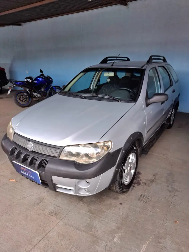 Fiat Adventure 1.8 8V (Flex)