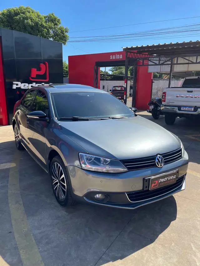 Carro Volkswagen Jetta 2012 2.0 Comfortline Tiptronic (Flex)
