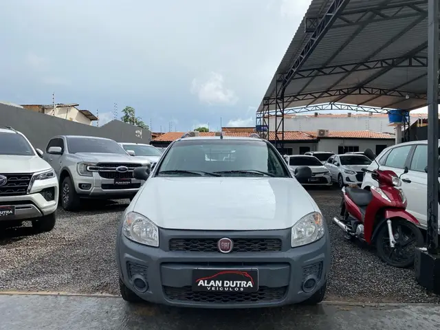 Carro Fiat Strada 2015 Working 1.4 (Flex) (Cabine Dupla)