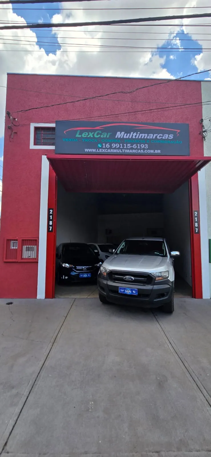Fachada da loja Veículos à venda em LexCar Multimarcas - Ribeirão Preto - SP | Mobiauto