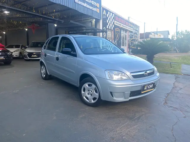 Carro Chevrolet Corsa Hatch 2012 Maxx 1.4 (Flex)