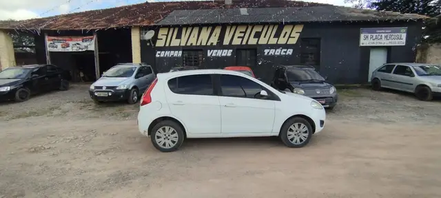 Carro Fiat Palio 2014 Essence 1.6 16V (Flex)