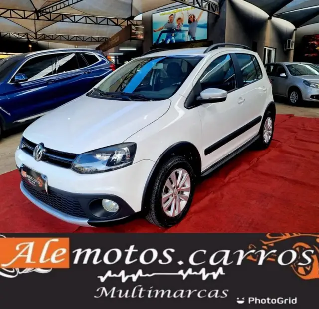 Carro Volkswagen CrossFox 2014 1.6 VHT (Flex)