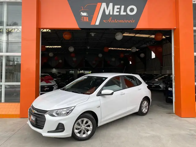 Carro Chevrolet Onix 2023 LT 1.0