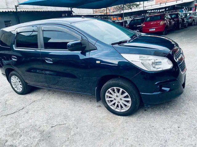 Carro Chevrolet Spin 2013 LT 5S 1.8 (Flex)