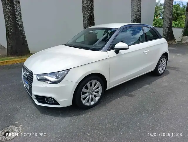 Carro Audi A1 2011 1.4 TFSI Attraction S Tronic