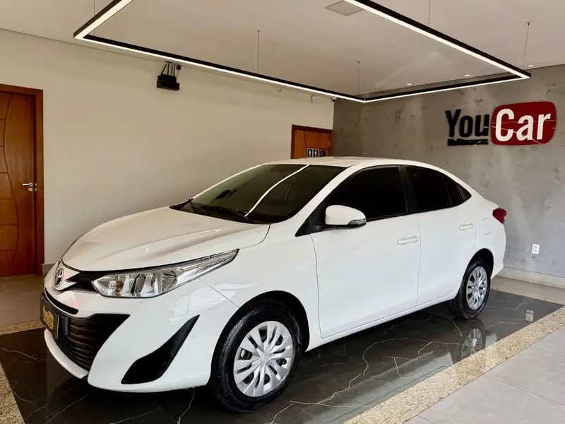 Toyota Yaris Sedan 1.5 XL Live CVT (Flex)