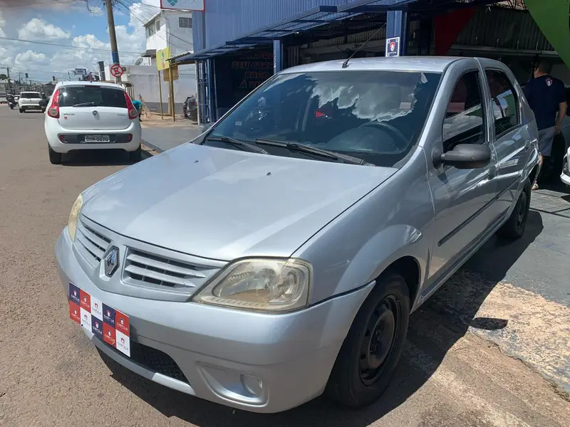 Renault Logan Expression 1.0 16V (flex)