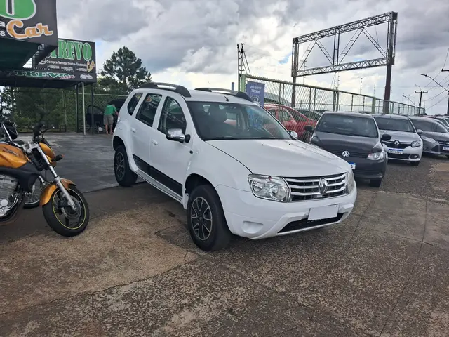 Carro Renault Duster 2013 2.0 16V Dynamique (Flex)