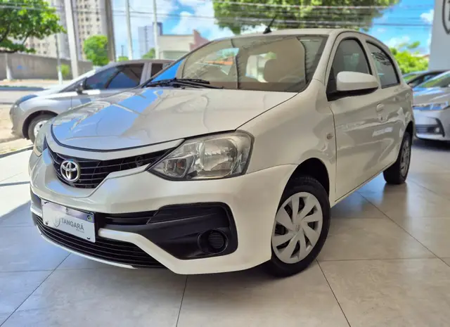 Carro Toyota Etios 2018 X 1.3 (Flex)