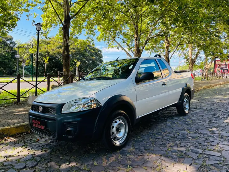 Fiat Strada Hard Working 1.4 (Flex) (Cabine Estendida)