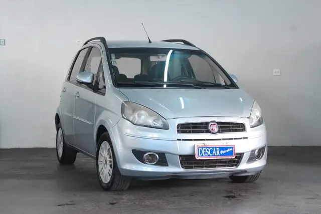 Carro Fiat Idea 2013 Attractive 1.4 8V (Flex)
