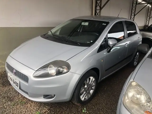 Carro Fiat Punto 2012 Attractive 1.4 (Flex)