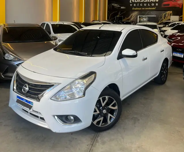 Carro Nissan Versa 2017 1.6 16V SL FlexStart CVT (Flex)