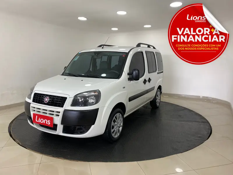 Fiat Doblò Essence 1.8 7L (Flex)