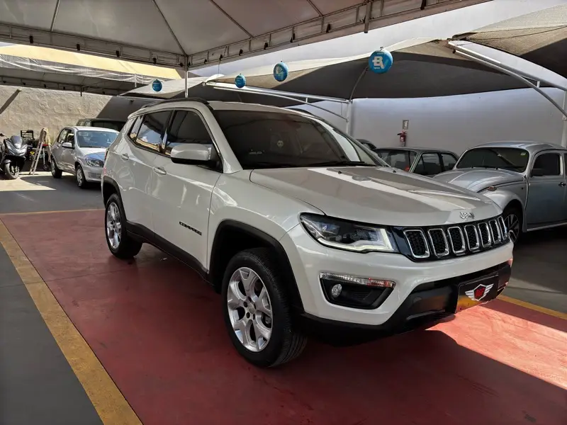 Jeep 2.0 TDI Longitude 4x4 (Aut)