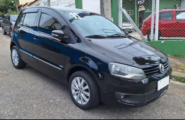 Carro Volkswagen Fox 2011 1.0 8V (Flex) 2p