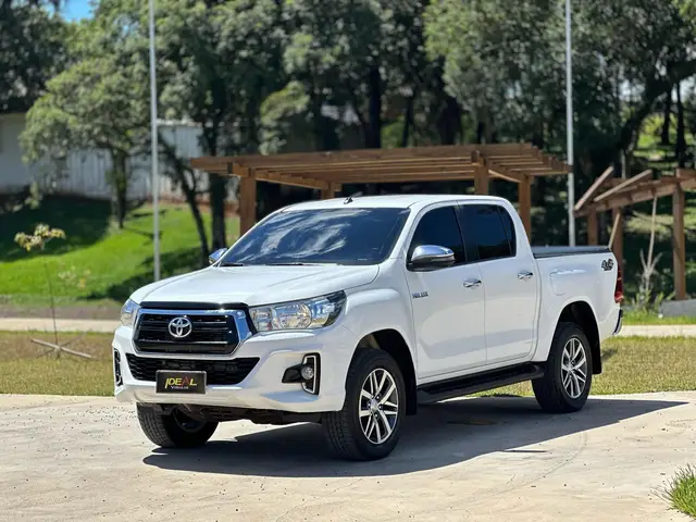 Carro Toyota Hilux Cabine Dupla 2019 Hilux 2.8 TDI SRV CD 4x4 (Aut)