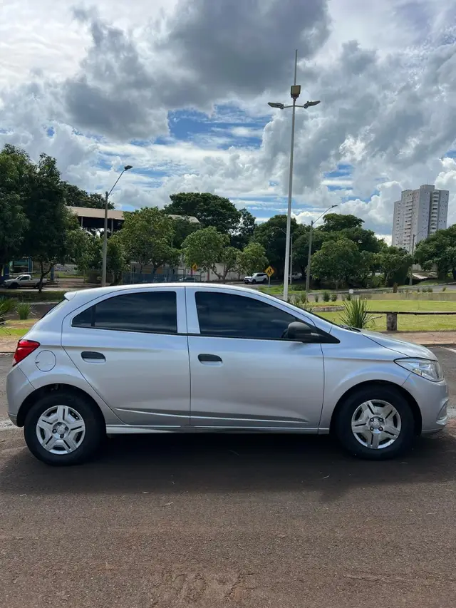 Carro Chevrolet Onix 2018 1.0 Joy SPE/4