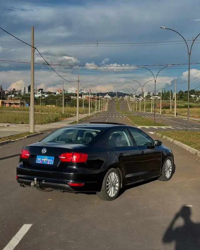 Carro Volkswagen Jetta 2011 2.0 Comfortline (Flex)