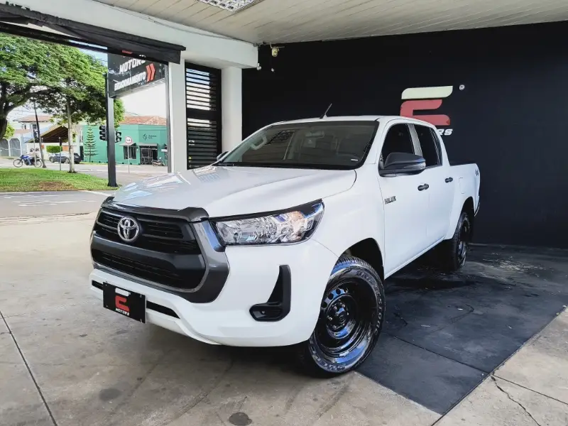 Toyota Hilux Cabine Dupla STD Power Pack 4x4 2.8 Diesel