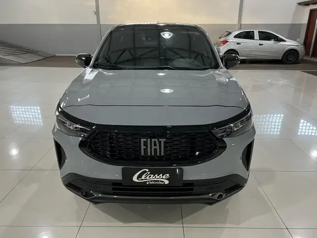 Carro Fiat Fastback 2025 Impetus T200 Hybrid