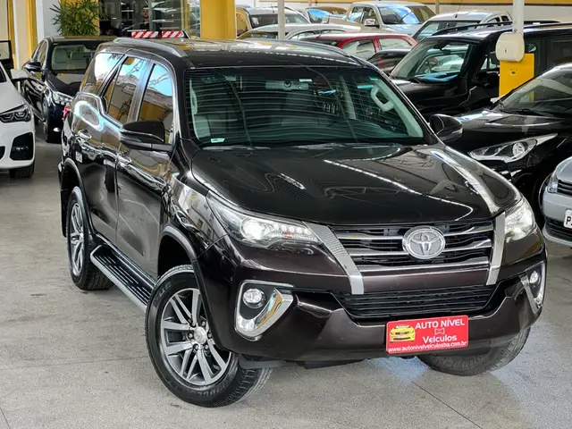 Carro Toyota SW4 2020 2.8 TDI SRX 7L 4x4 (Aut) (Diesel)