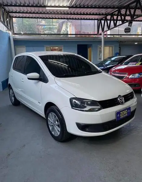 Carro Volkswagen Fox 2011 1.0 8V (Flex) 2p