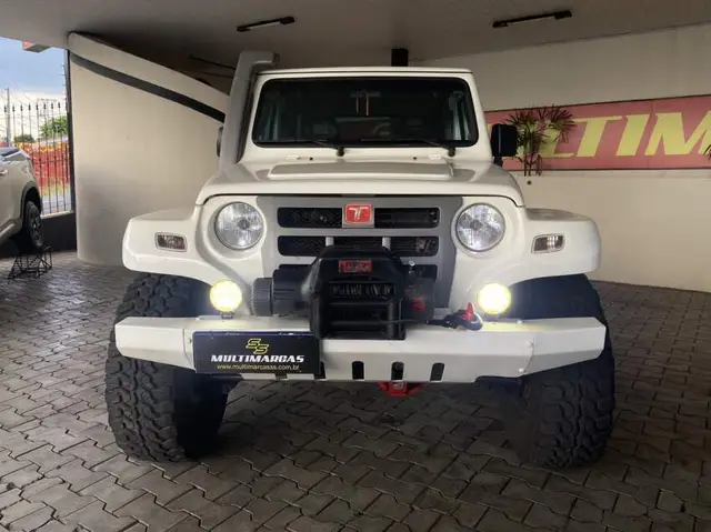 Carro Troller T4 2013 3.2