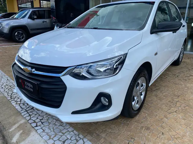 Carro Chevrolet Onix 2024 1.0