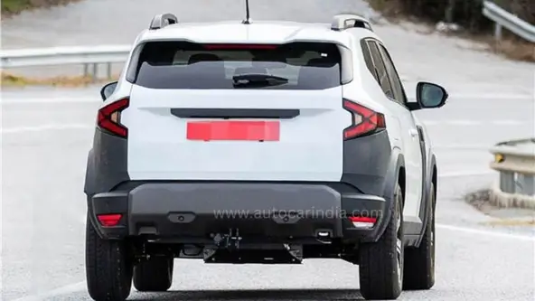 Marca francesa testa sistema híbrido no SUV com tração integral e que tem motor elétrico propulsor