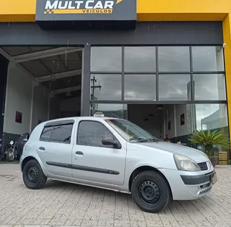 Carro Renault Clio 2005 Hatch. Expression 1.0 16V 4p