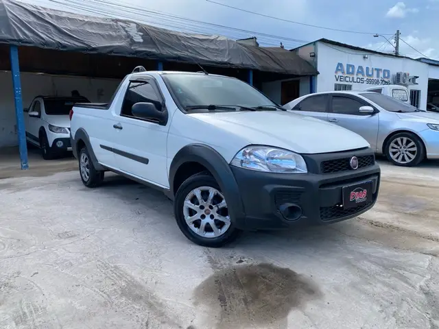Carro Fiat Strada 2015 Working Celeb.1.4 Fire Flex 8V CS