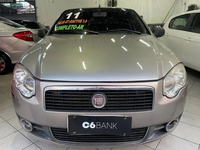 Carro Fiat Palio 2011 Attractive 1.4 8V (Flex)