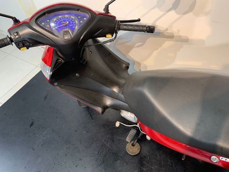 Biz 125i ES