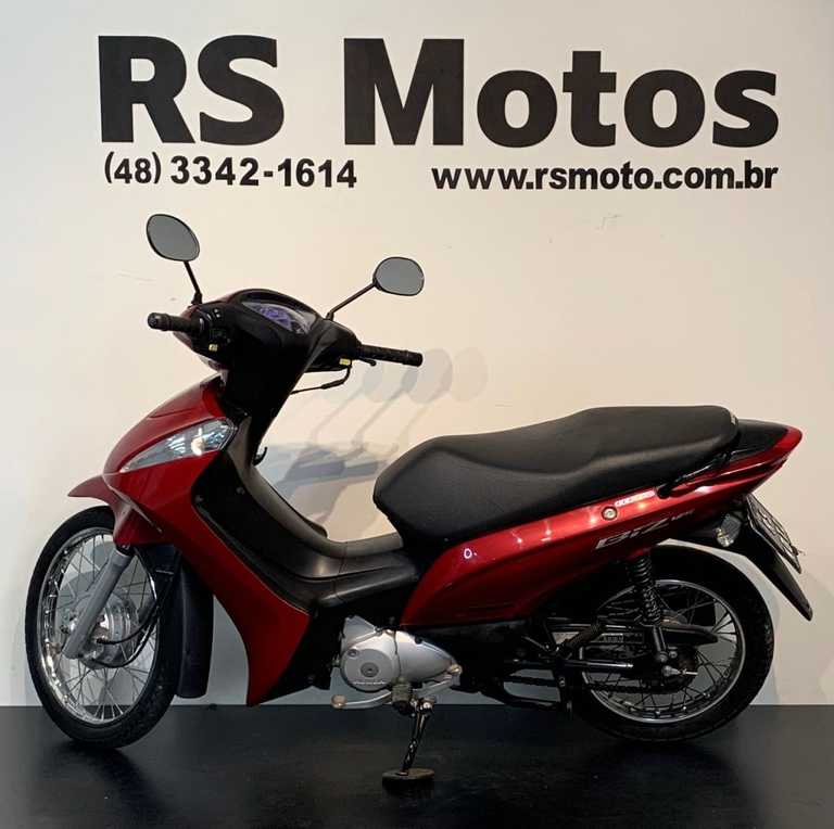 alt=